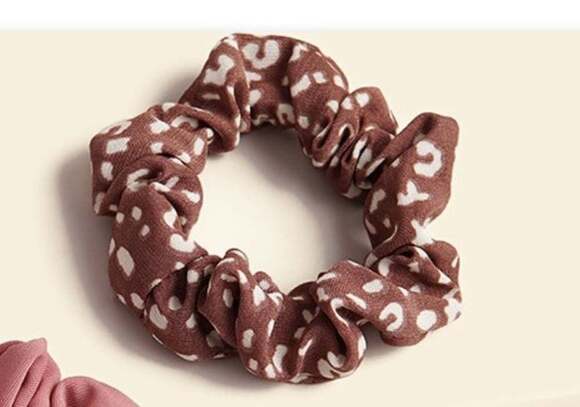 Scrunchie In Brick Red Set of 3 - Picture 3 of 5